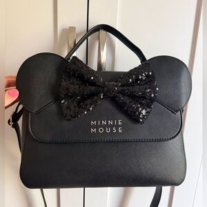 Minnie Mouse Loungefly Black Crossbody bag with Bow